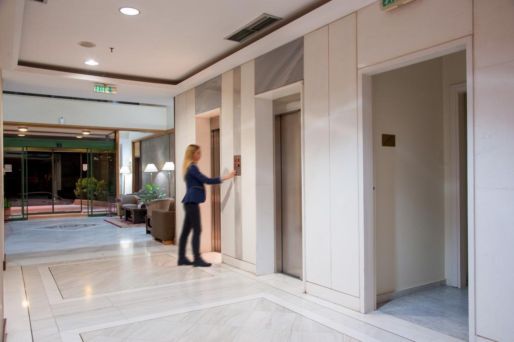 Fthia Hotel Lamia Exterior photo